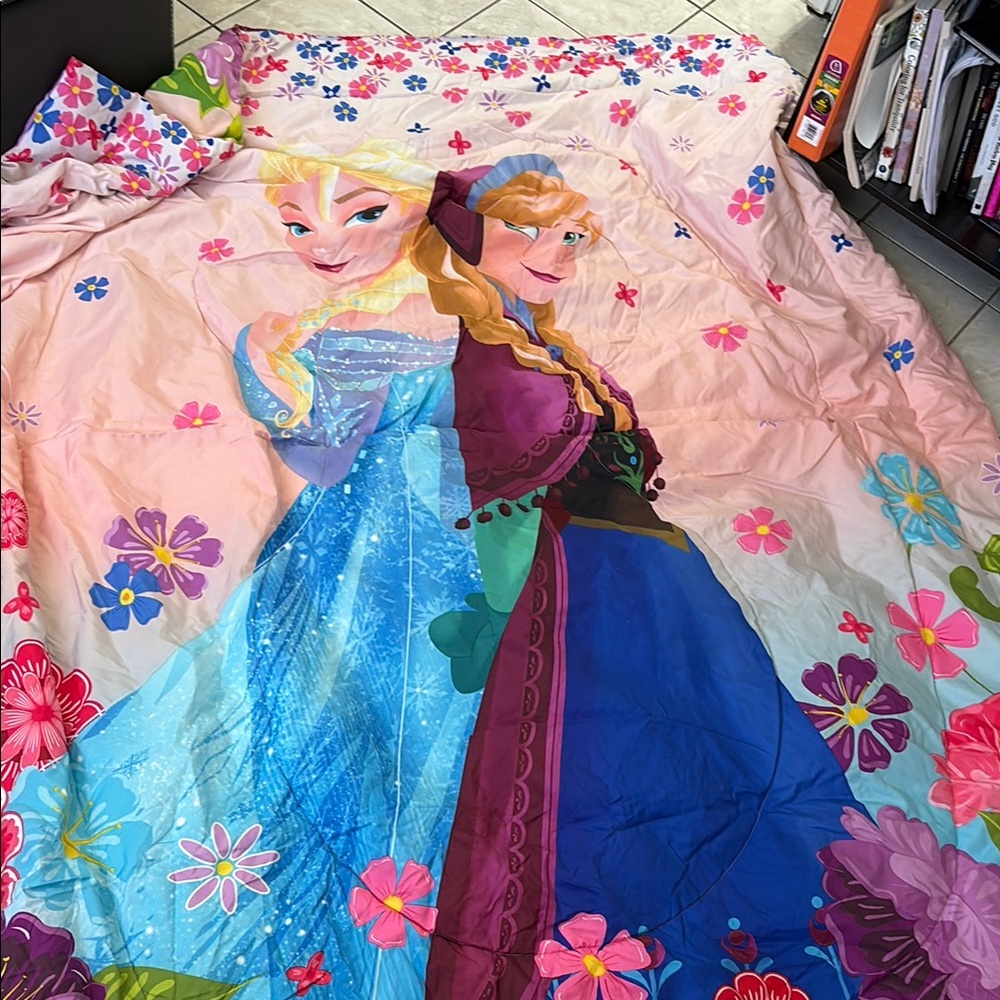 Disney Frozen Kids Comforter - Pink and Blue